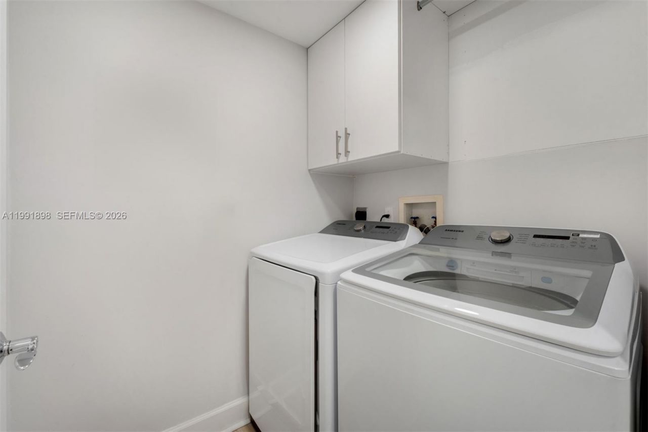 7588 SW 102nd St, Unit 203, Pinecrest, FL 33156 Photo