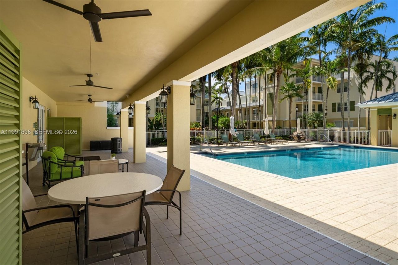 7588 SW 102nd St, Unit 203, Pinecrest, FL 33156 Photo
