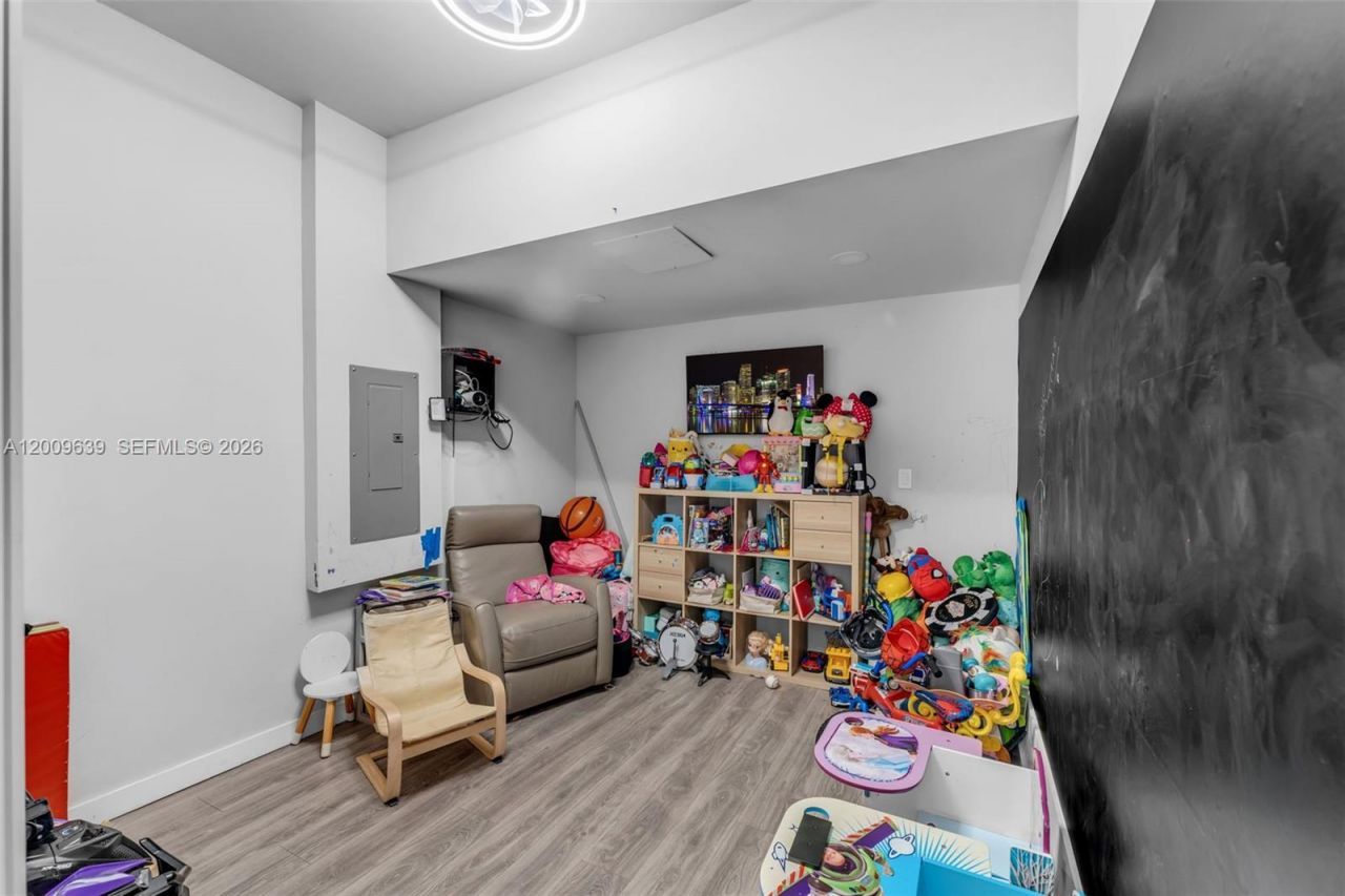 7234 NW 103rd Path, Doral, FL 33178 Photo