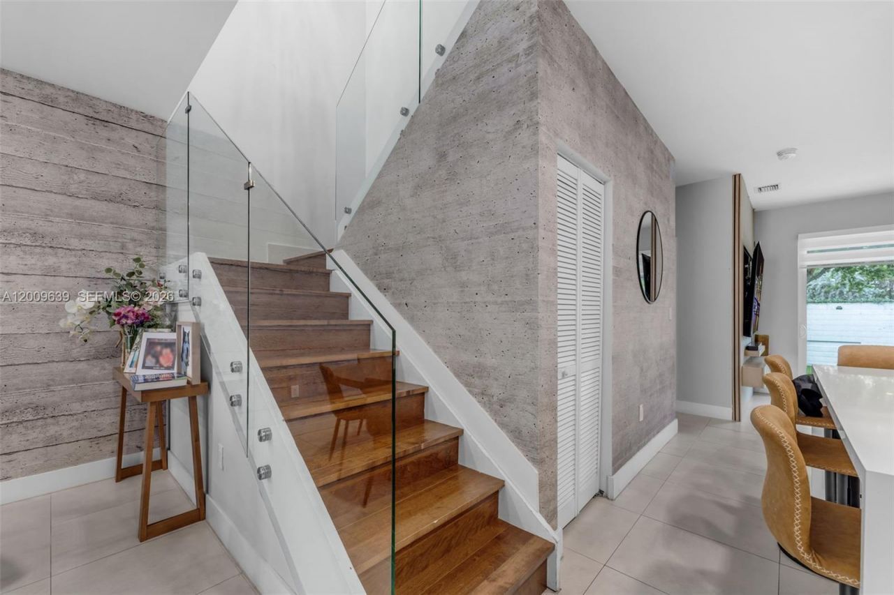 7234 NW 103rd Path, Doral, FL 33178 Photo