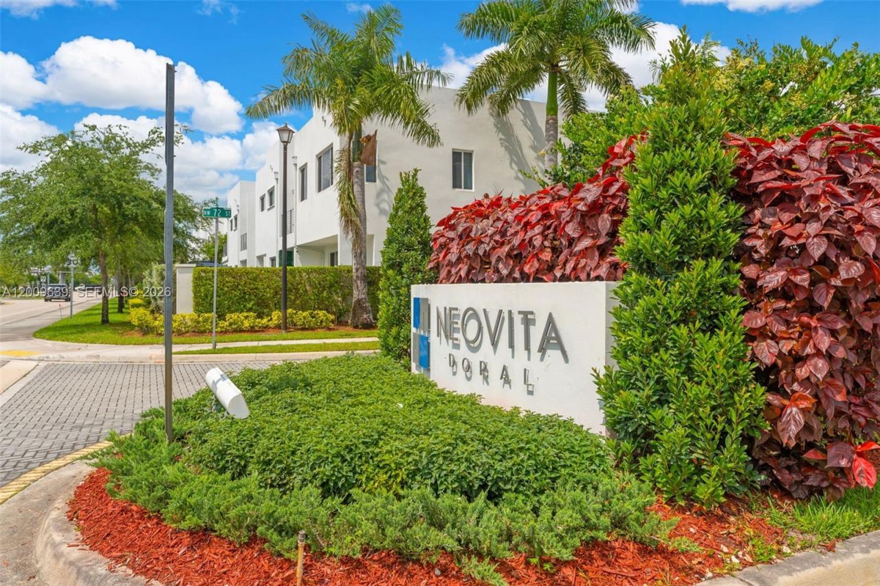 7234 NW 103rd Path, Doral, FL 33178 Photo