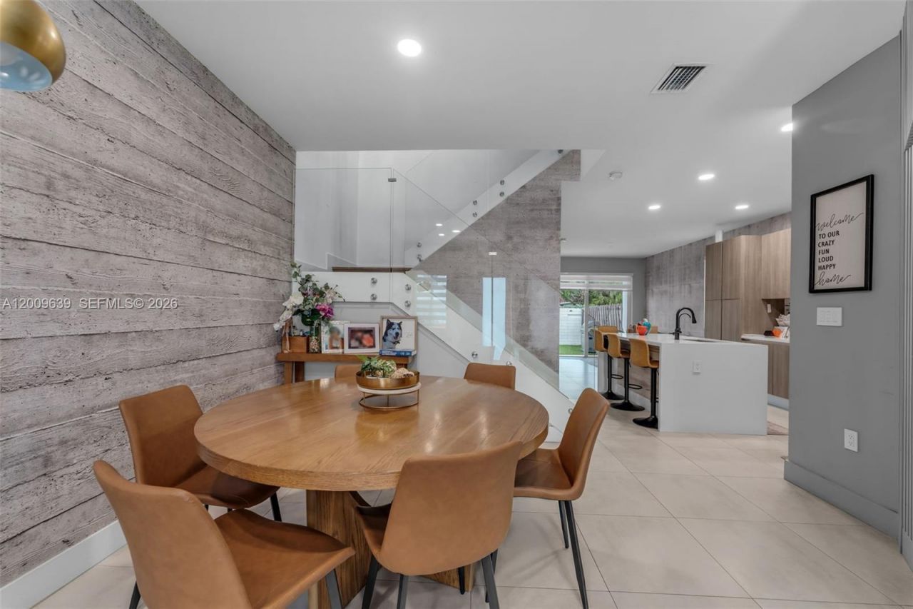 7234 NW 103rd Path, Doral, FL 33178 Photo