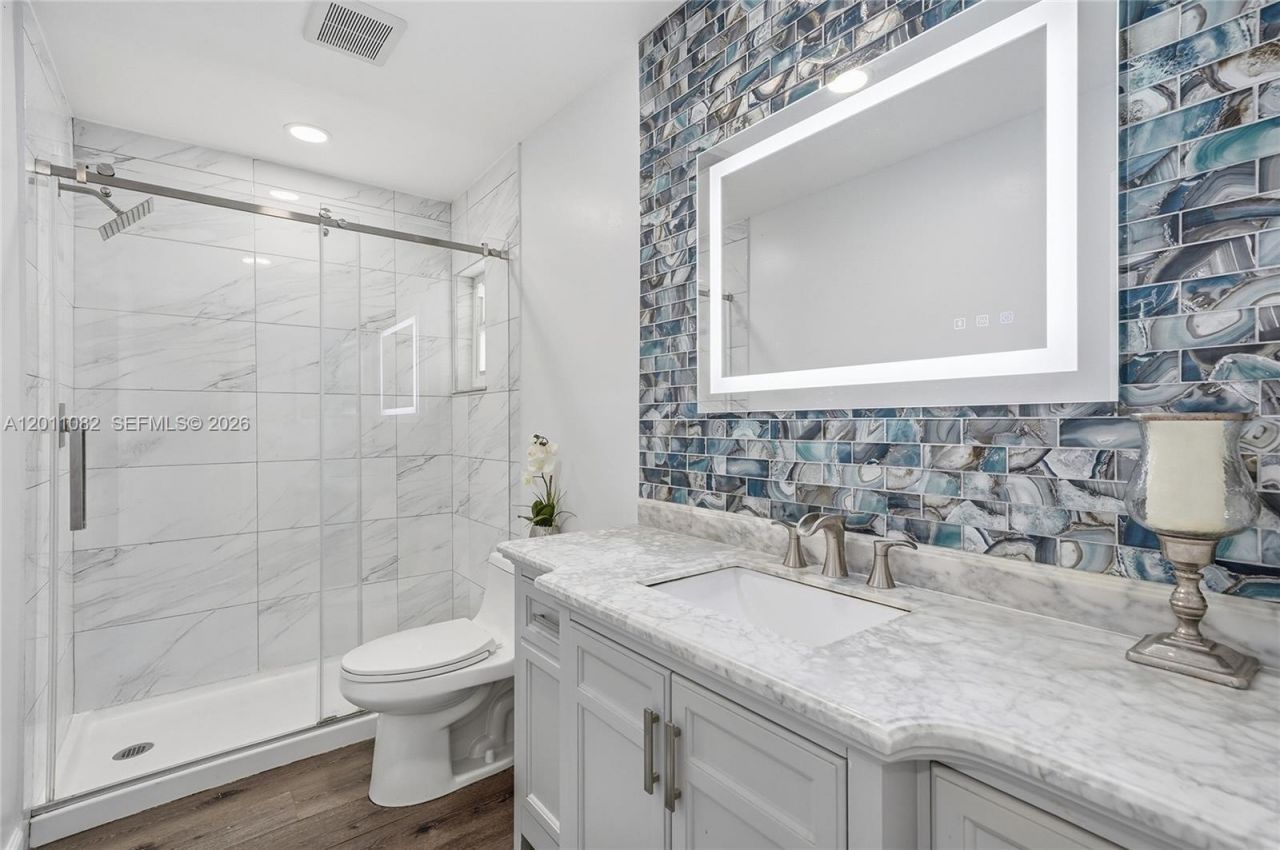 20102 NW 62nd Ave , Hialeah, FL 33015 Photo