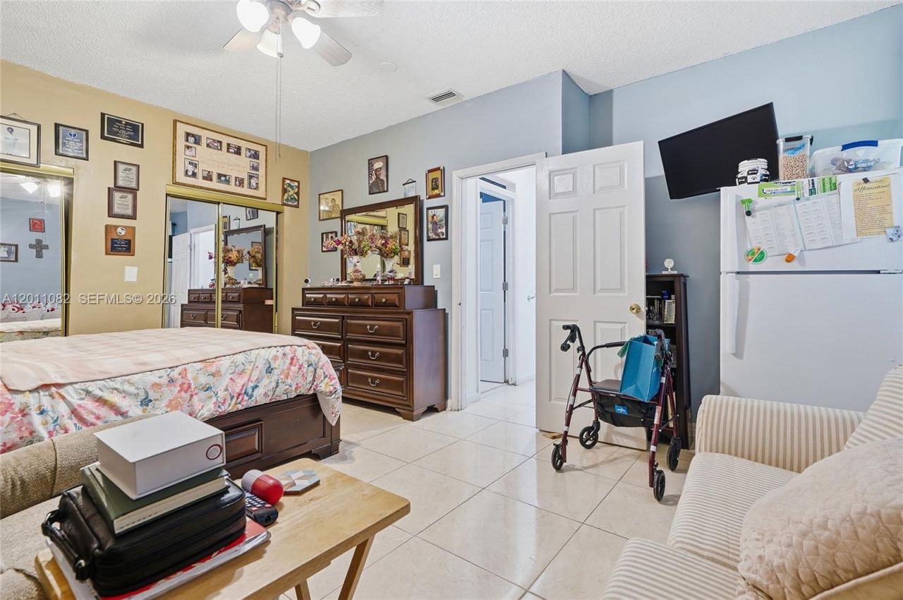 20102 NW 62nd Ave , Hialeah, FL 33015 Photo