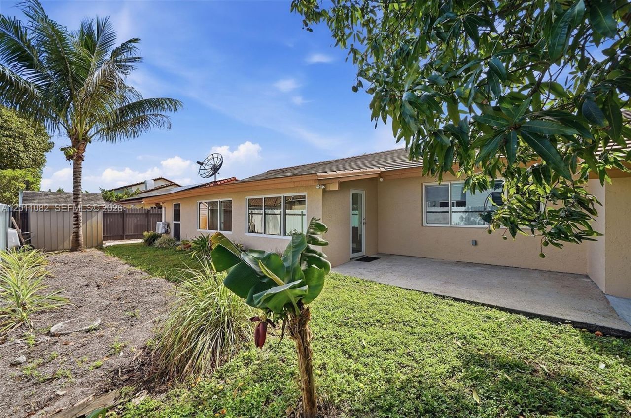 20102 NW 62nd Ave , Hialeah, FL 33015 Photo