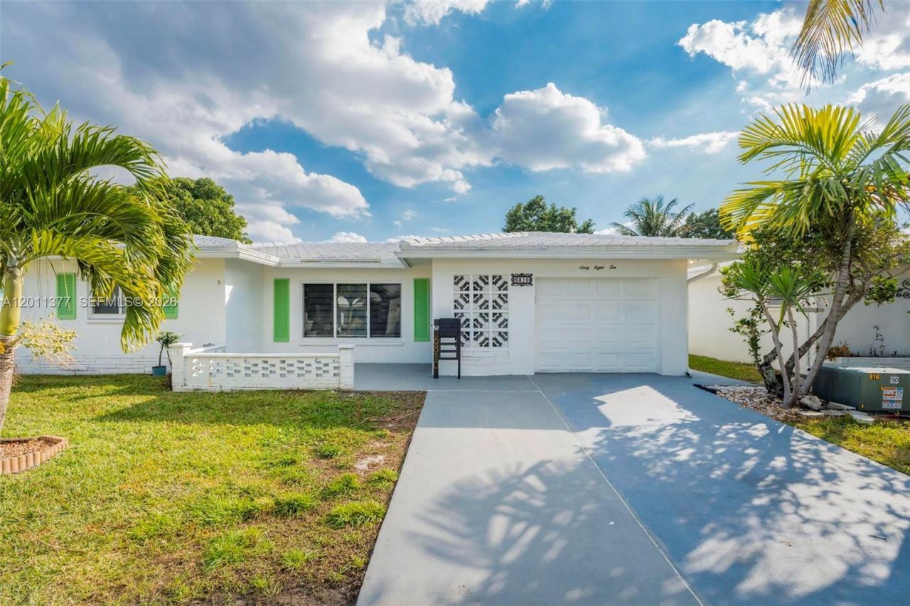 6810 NW 74th Pl , Tamarac, FL 33321 Photo