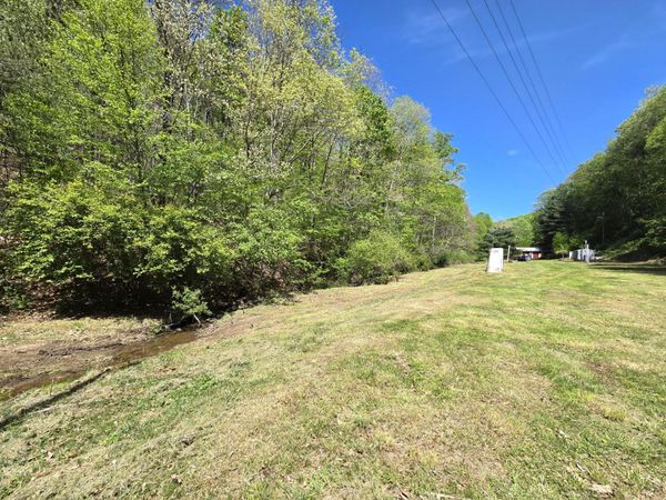 345 Panther Run Rd, Peterstown, WV 24963