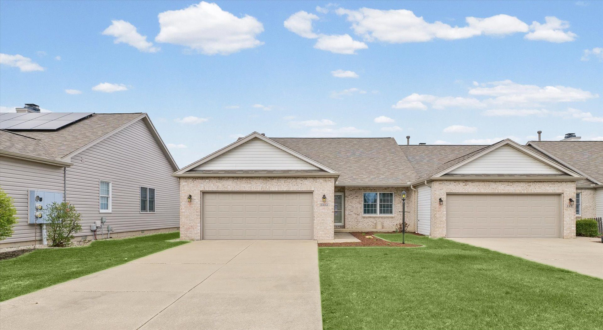 2523 Windward Boulevard, Unit 2523, Champaign, IL 61821 Main Photo