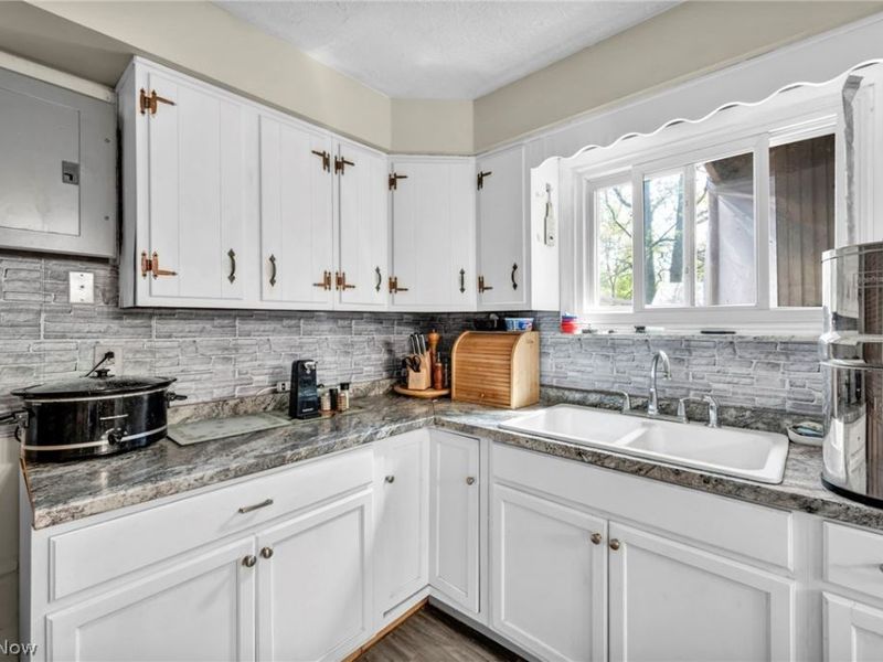 7090 Comanche Trail , Mentor, OH 44060 Photo 7