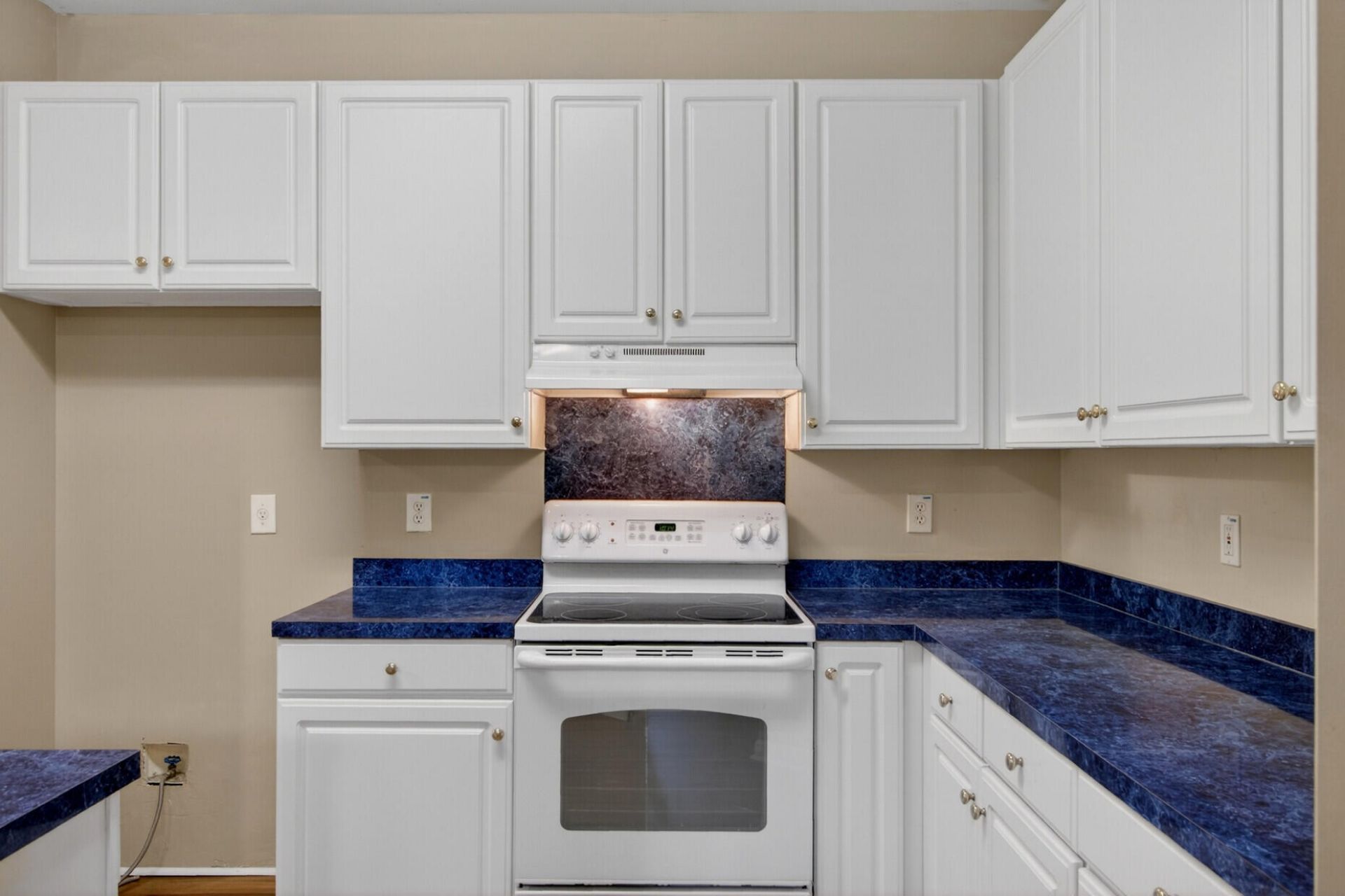 2149 Country Manor Drive Photo 15