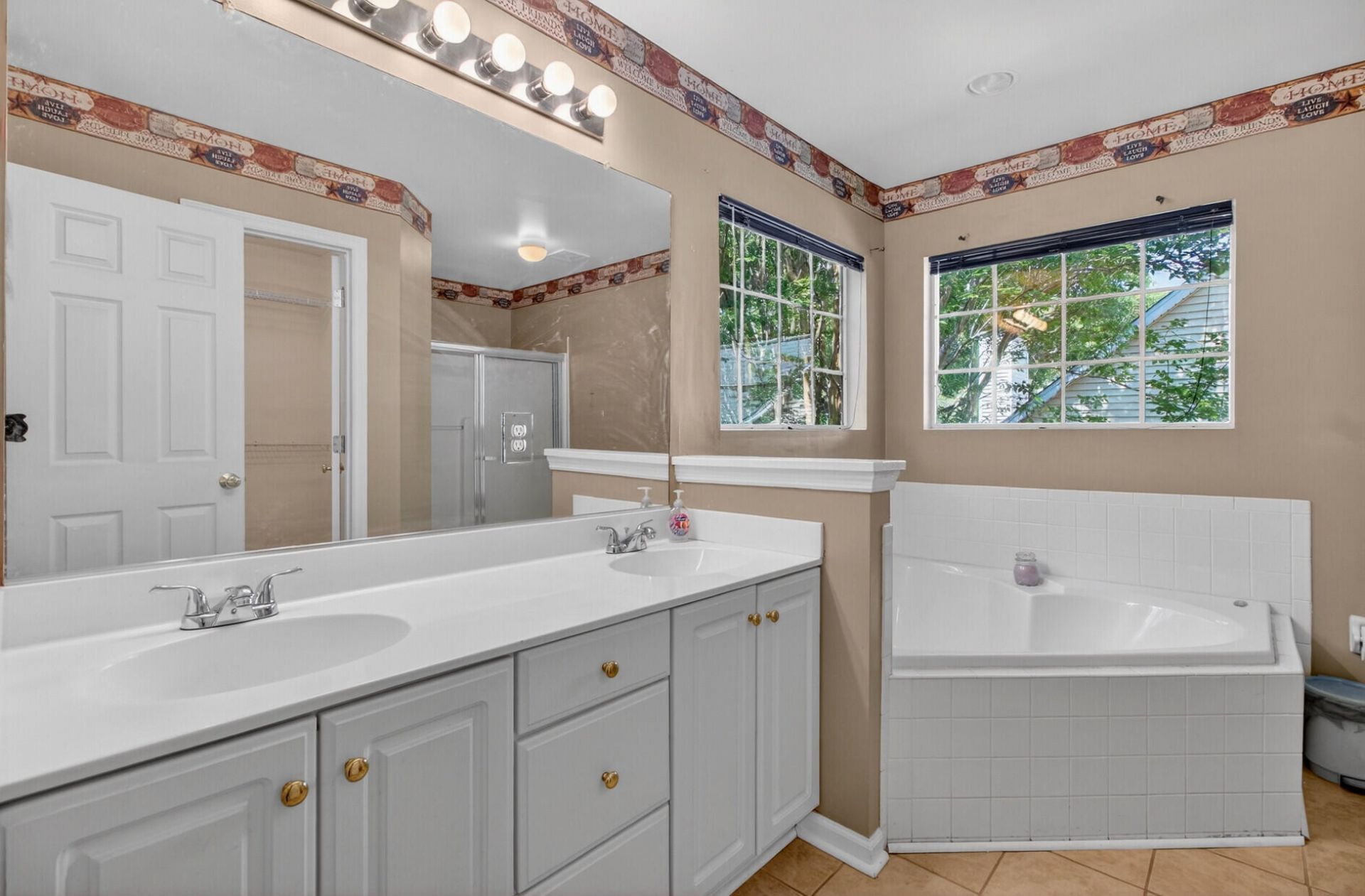 2149 Country Manor Drive Photo 31