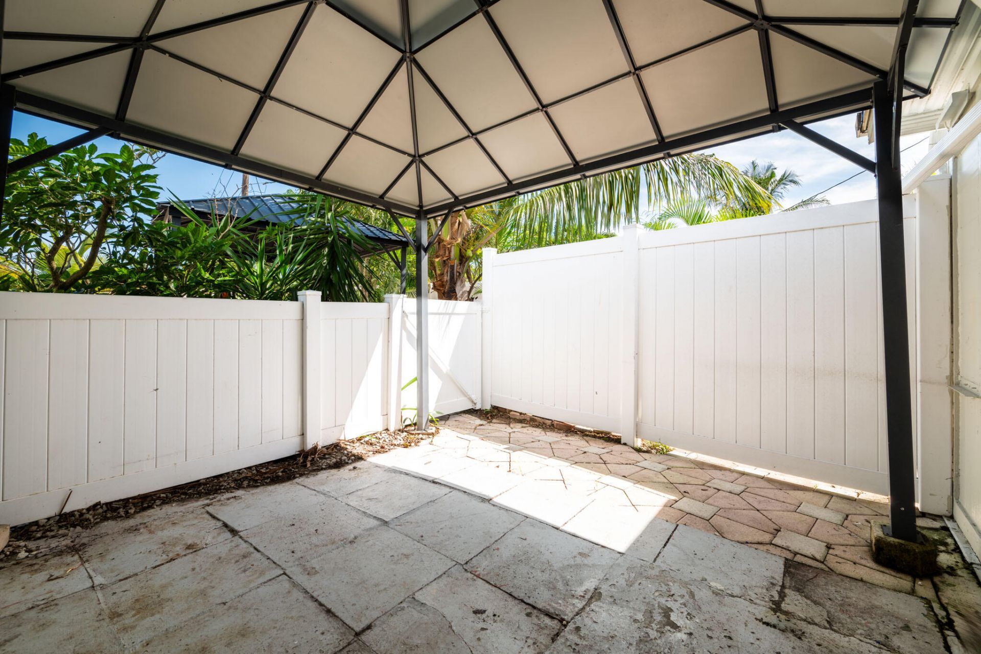 2298 NE 4th Avenue, Boca Raton, FL 33431 Photo