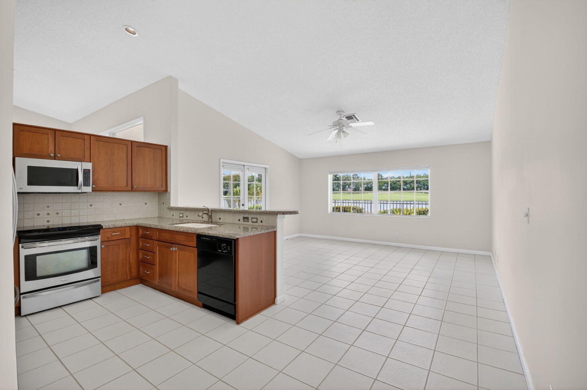 6180 Golf Villas Drive, Boynton Beach, FL 33437 Photo