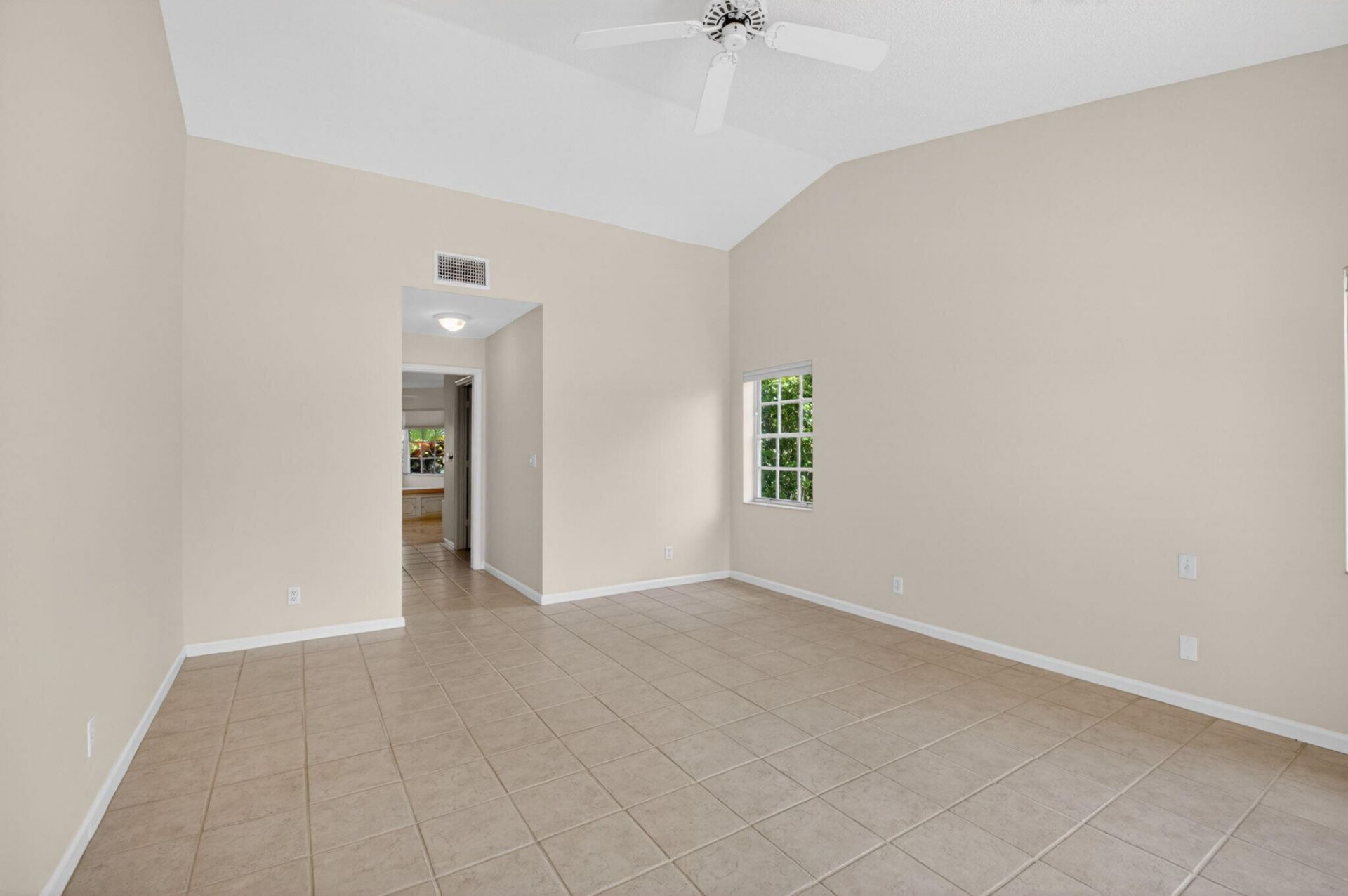 6180 Golf Villas Drive, Boynton Beach, FL 33437 Photo