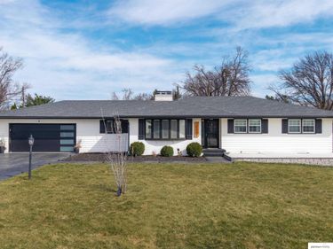 10324 Hilltop Road , Omaha, NE 68134