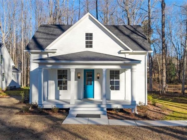 485 West Avenue , Bowdon, GA 30108