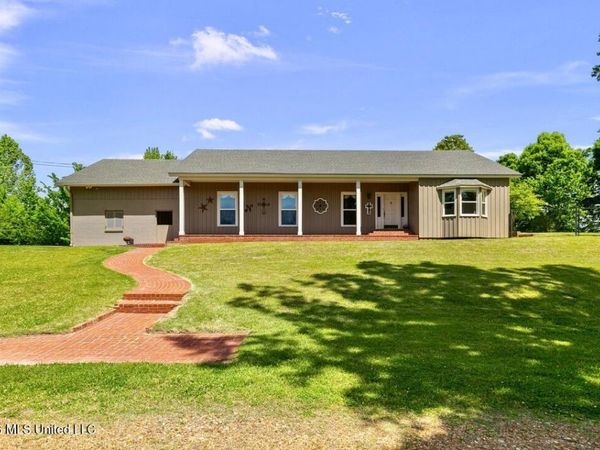 1815 Old Benton Road, Yazoo City, MS 39194