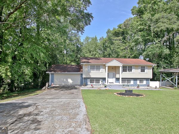 53 Lynn Circle, Newnan, GA 30263
