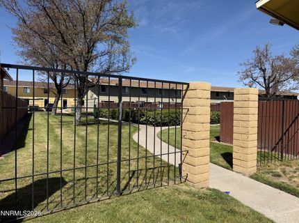 865 Nutmeg Place, Unit APT 11, Reno, NV 89502 Photo