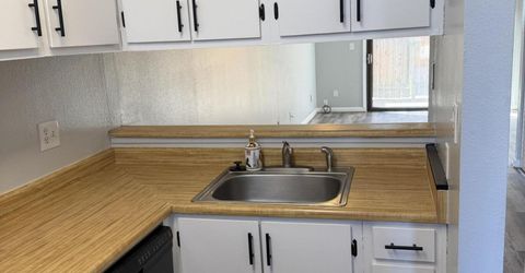 865 Nutmeg Place, Unit APT 11, Reno, NV 89502 Photo