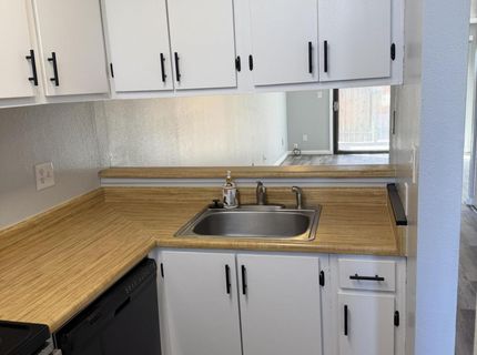 865 Nutmeg Place, Unit APT 11, Reno, NV 89502 Photo