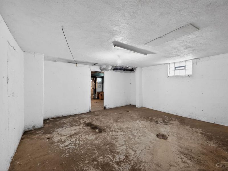 2725 Orland Avenue, Cincinnati, OH 45211 Photo 25
