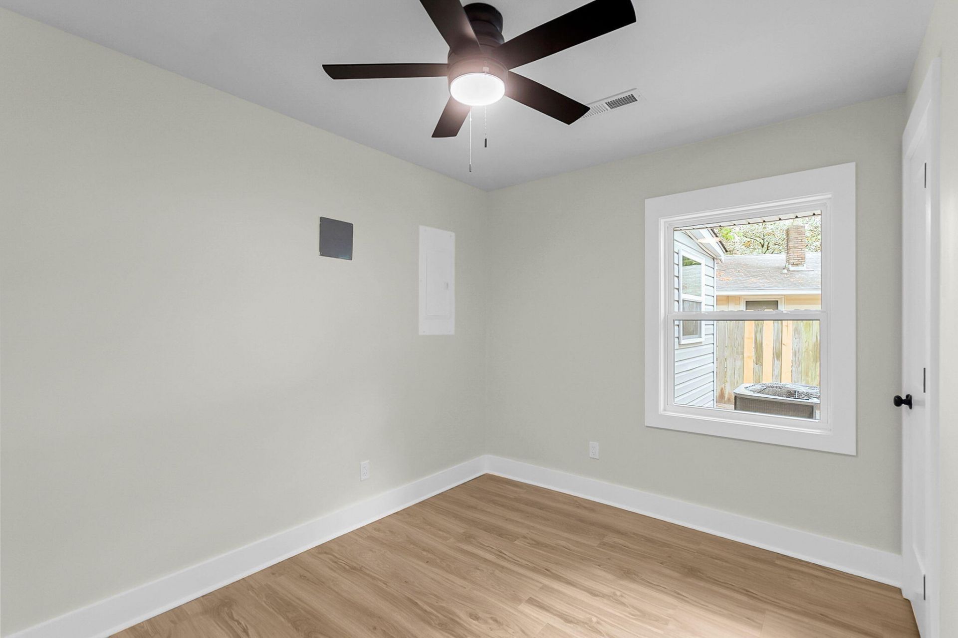 1238 Hawthorne Circle Photo 15