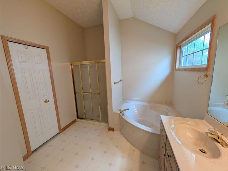 15282 Oak Hollow Lane, Strongsville, OH 44149 Photo 13