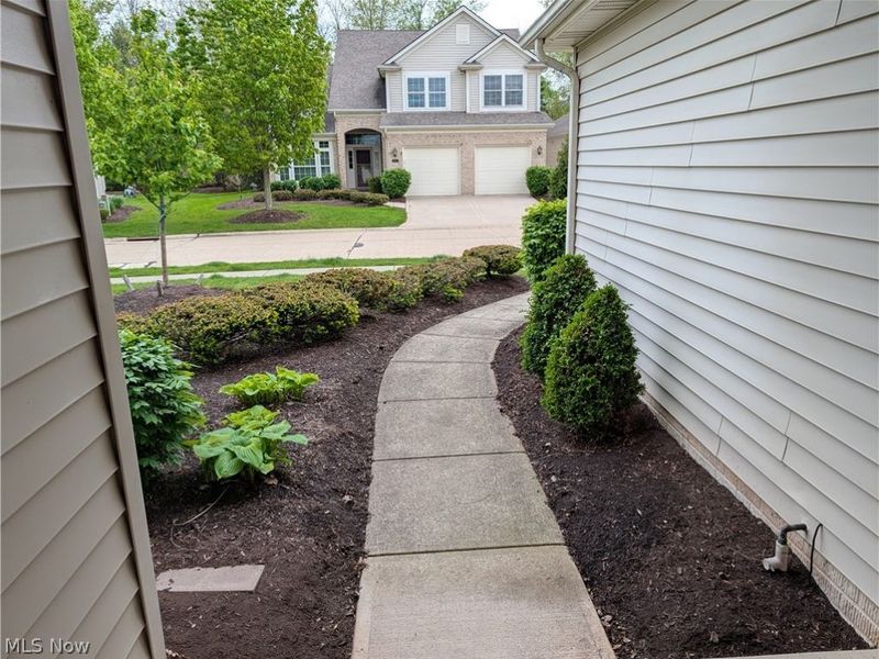 15282 Oak Hollow Lane, Strongsville, OH 44149 Photo 3