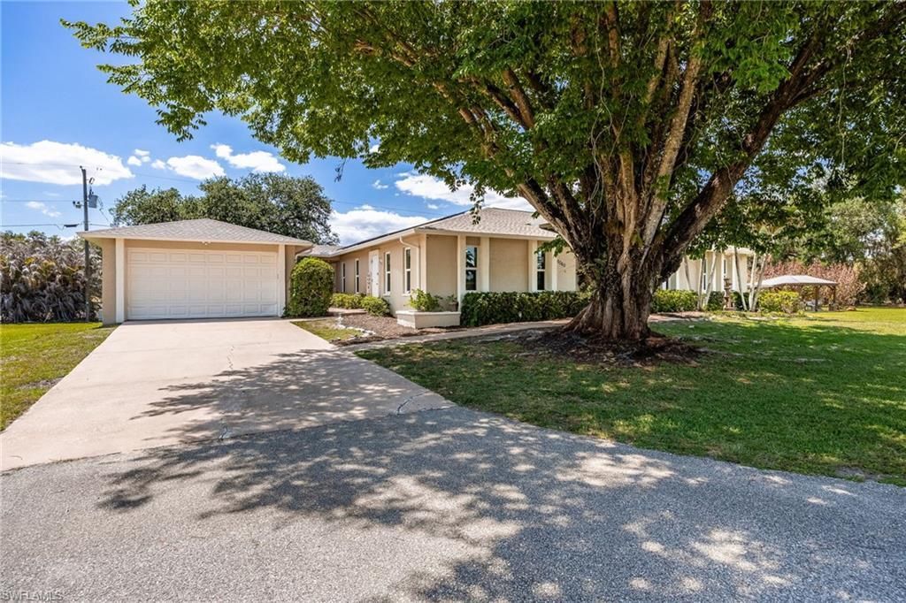 5060 Melaluca Dr, Fort Myers, FL 33905 Photo