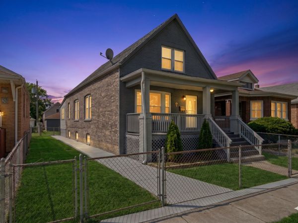 9020 S Carpenter Street, Chicago, IL 60620