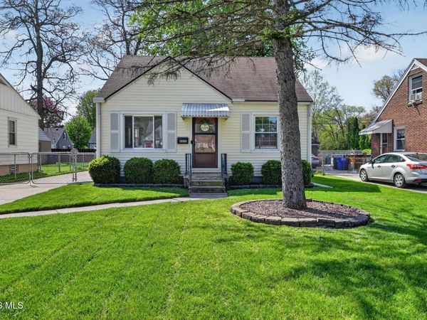 4929 Luann Avenue, Toledo, OH 43623