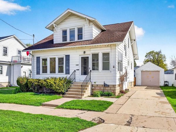 1068 CAROLINE STREET, Green Bay, WI 54303