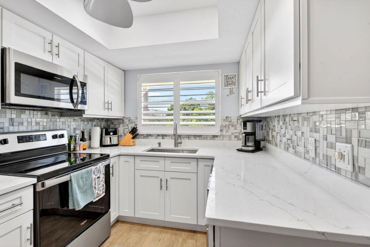 5934 7th Avenue W, Unit 5934, Bradenton, FL 34209 Photo
