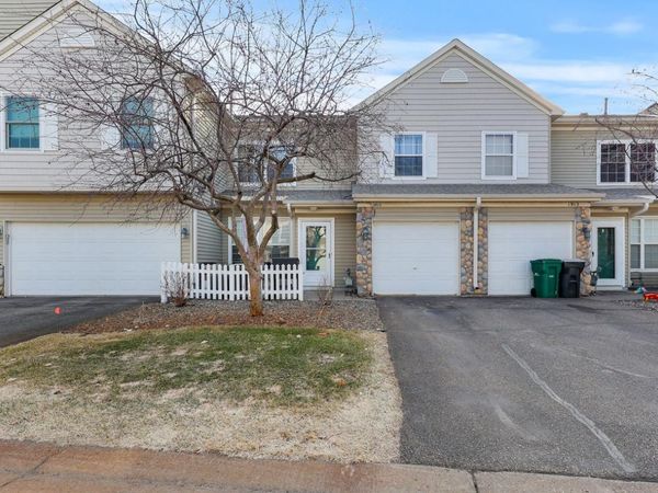 1915 Bluestem Lane , Shoreview, MN 55126