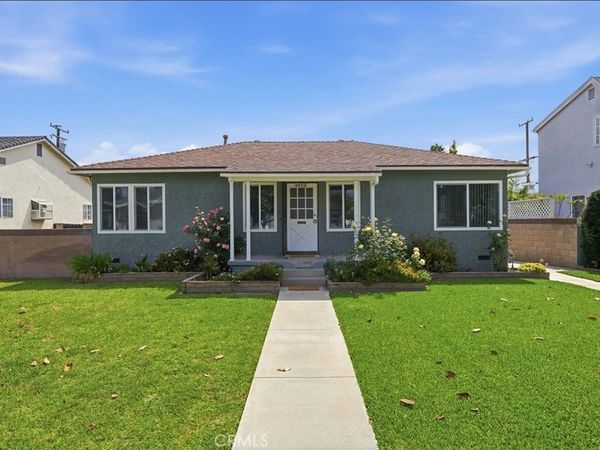 4850 Sunfield Avenue, Long Beach, CA 90808