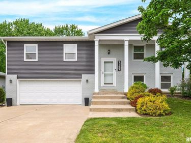 2129 MARIGOLD Drive, Pekin, IL 61554