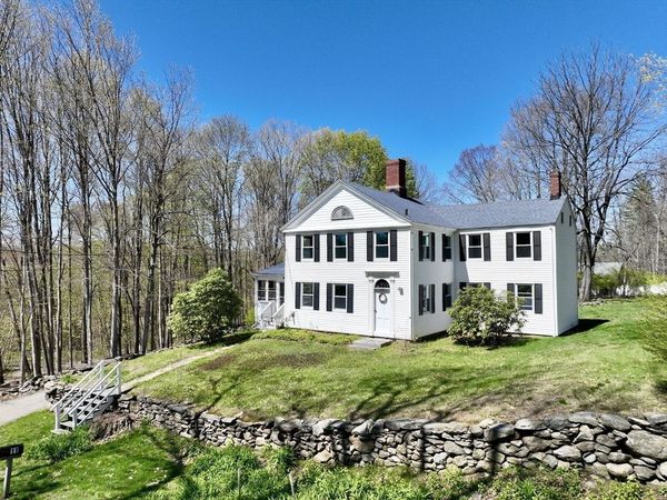 11 Whittemore Rd, Sturbridge, MA 01566