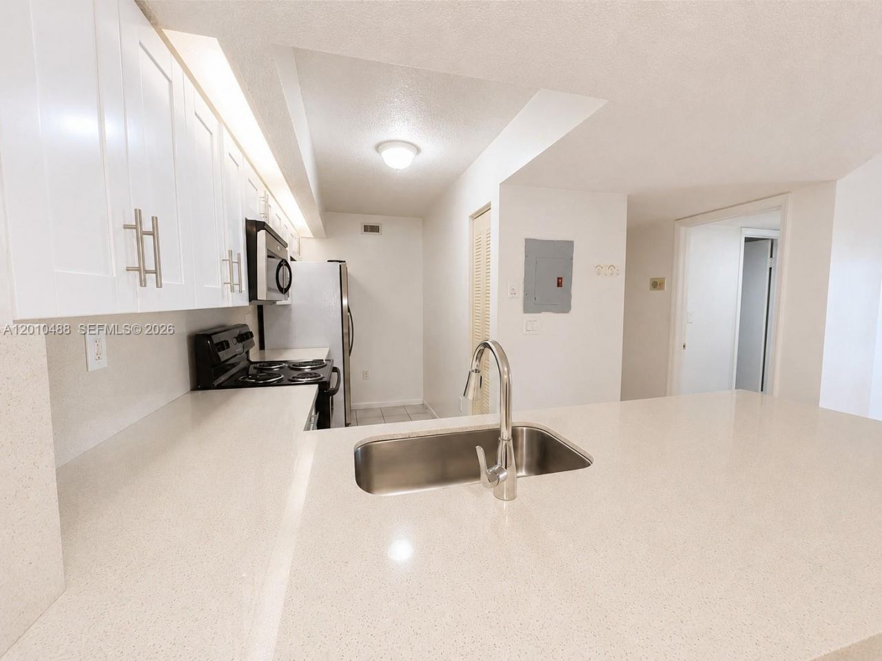 8640 SW 212th St, Unit 303, Cutler Bay, FL 33189 Photo