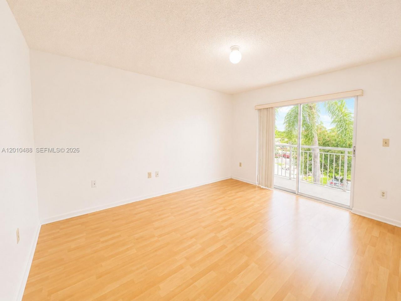 8640 SW 212th St, Unit 303, Cutler Bay, FL 33189 Photo