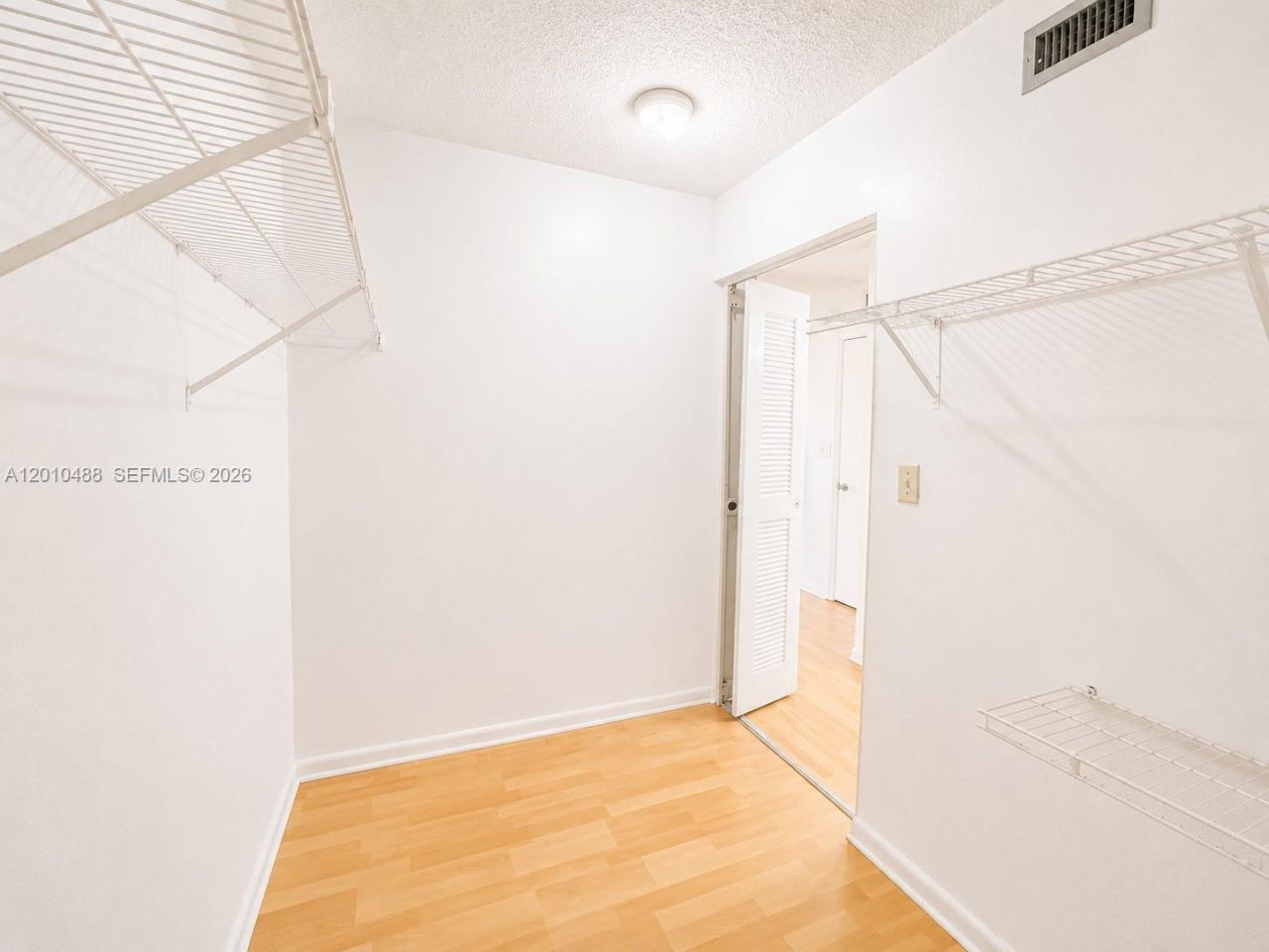 8640 SW 212th St, Unit 303, Cutler Bay, FL 33189 Photo