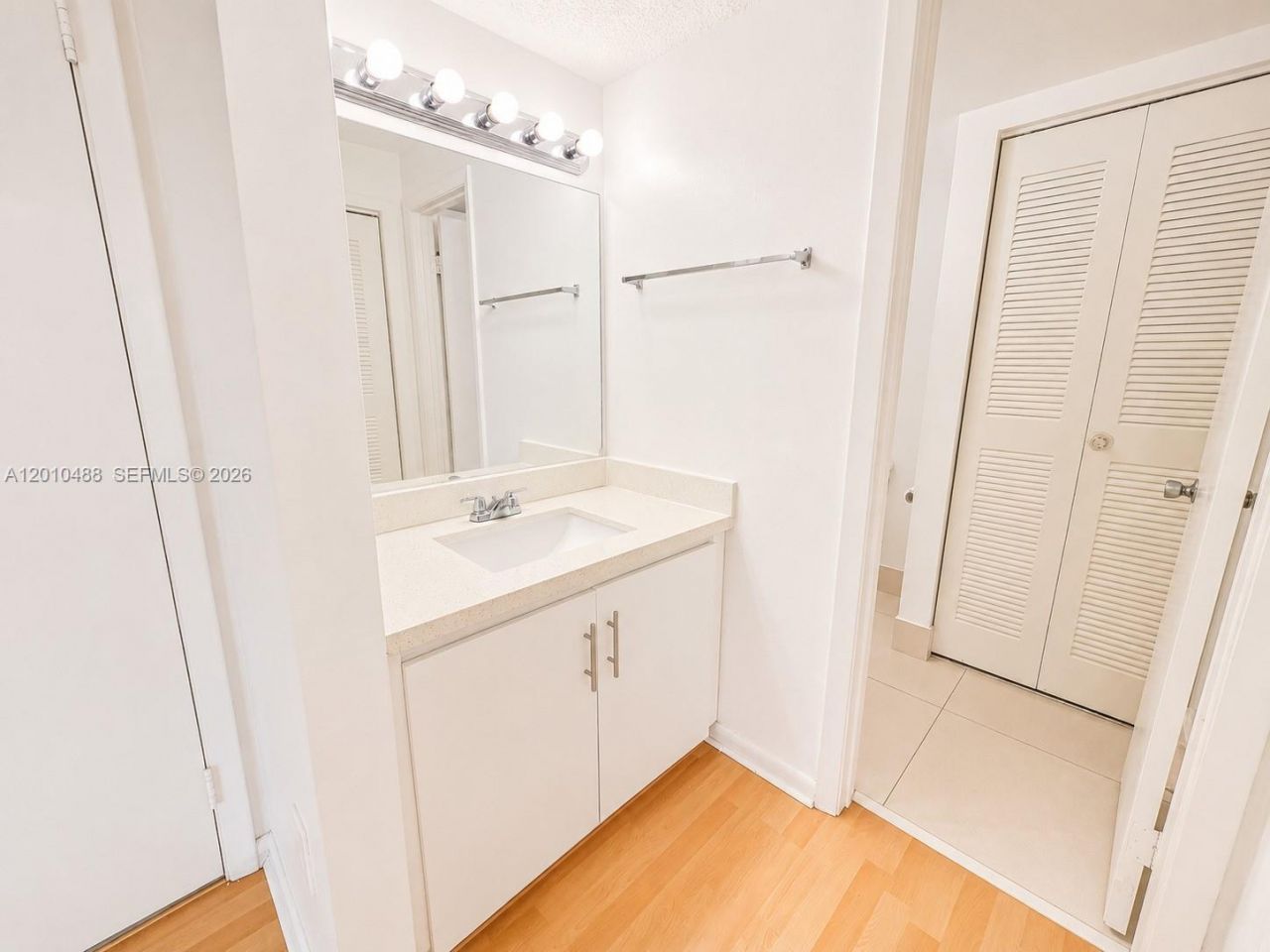 8640 SW 212th St, Unit 303, Cutler Bay, FL 33189 Photo