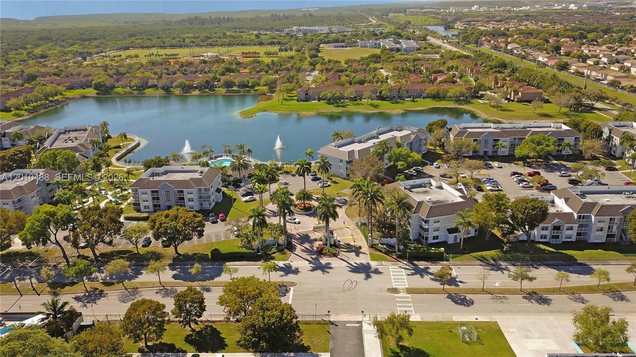 8640 SW 212th St, Unit 303, Cutler Bay, FL 33189 Photo