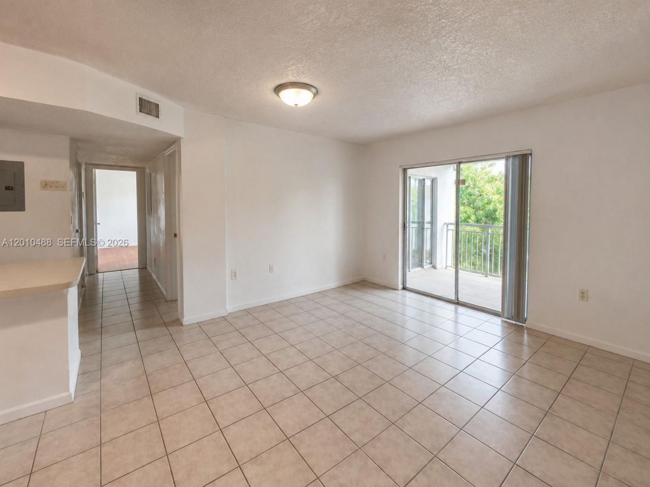 8640 SW 212th St, Unit 303, Cutler Bay, FL 33189 Photo