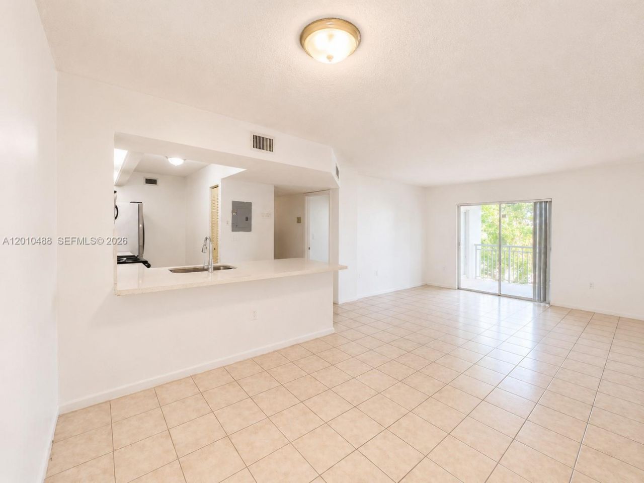 8640 SW 212th St, Unit 303, Cutler Bay, FL 33189 Photo