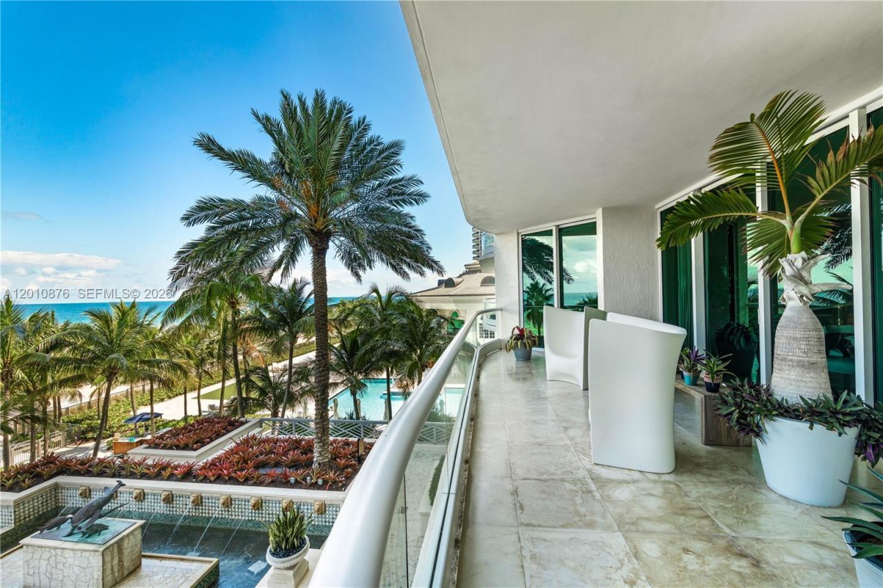16051 Collins Ave, Unit 403, Sunny Isles Beach, FL 33160 Photo