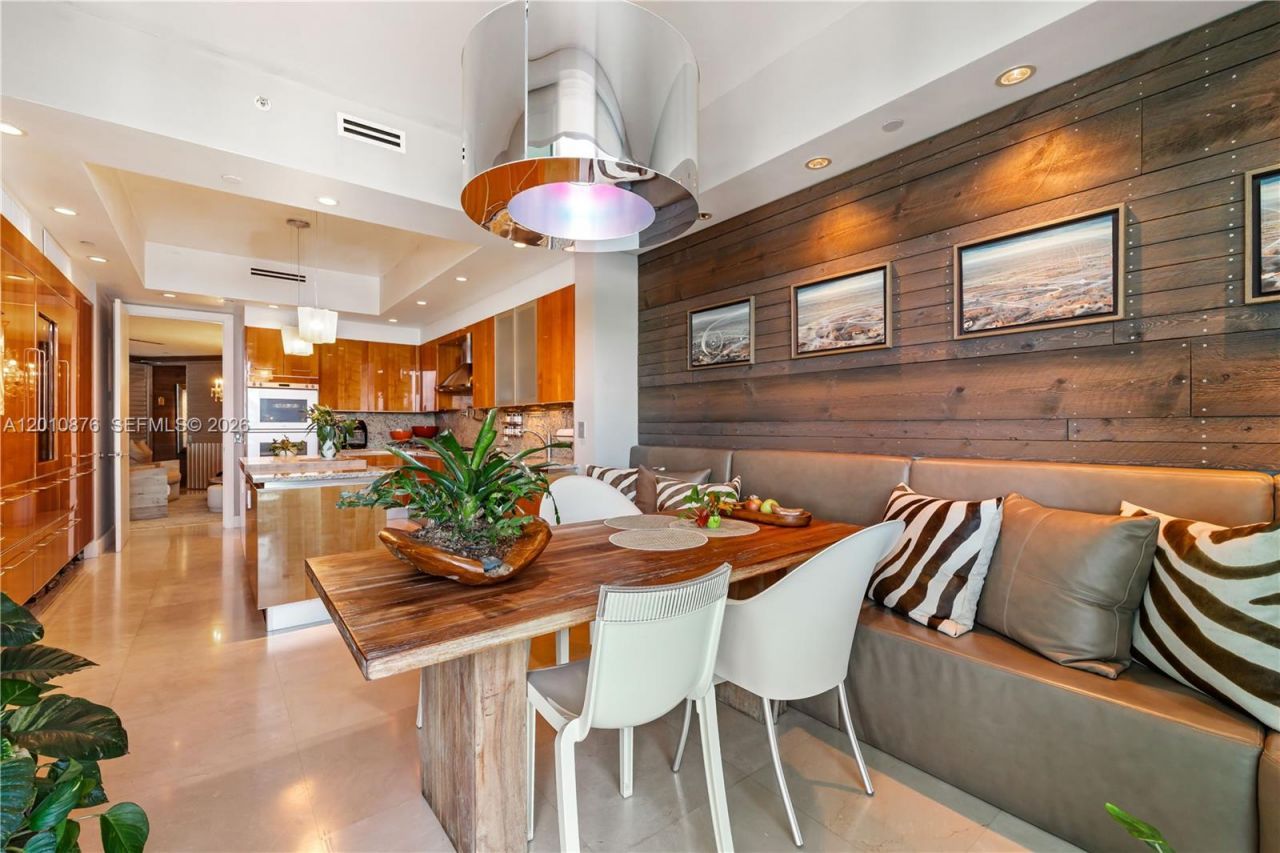 16051 Collins Ave, Unit 403, Sunny Isles Beach, FL 33160 Photo