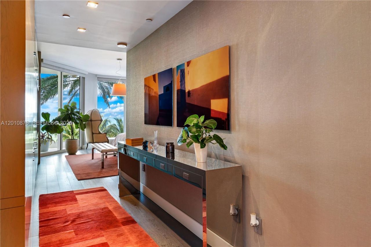 16051 Collins Ave, Unit 403, Sunny Isles Beach, FL 33160 Photo