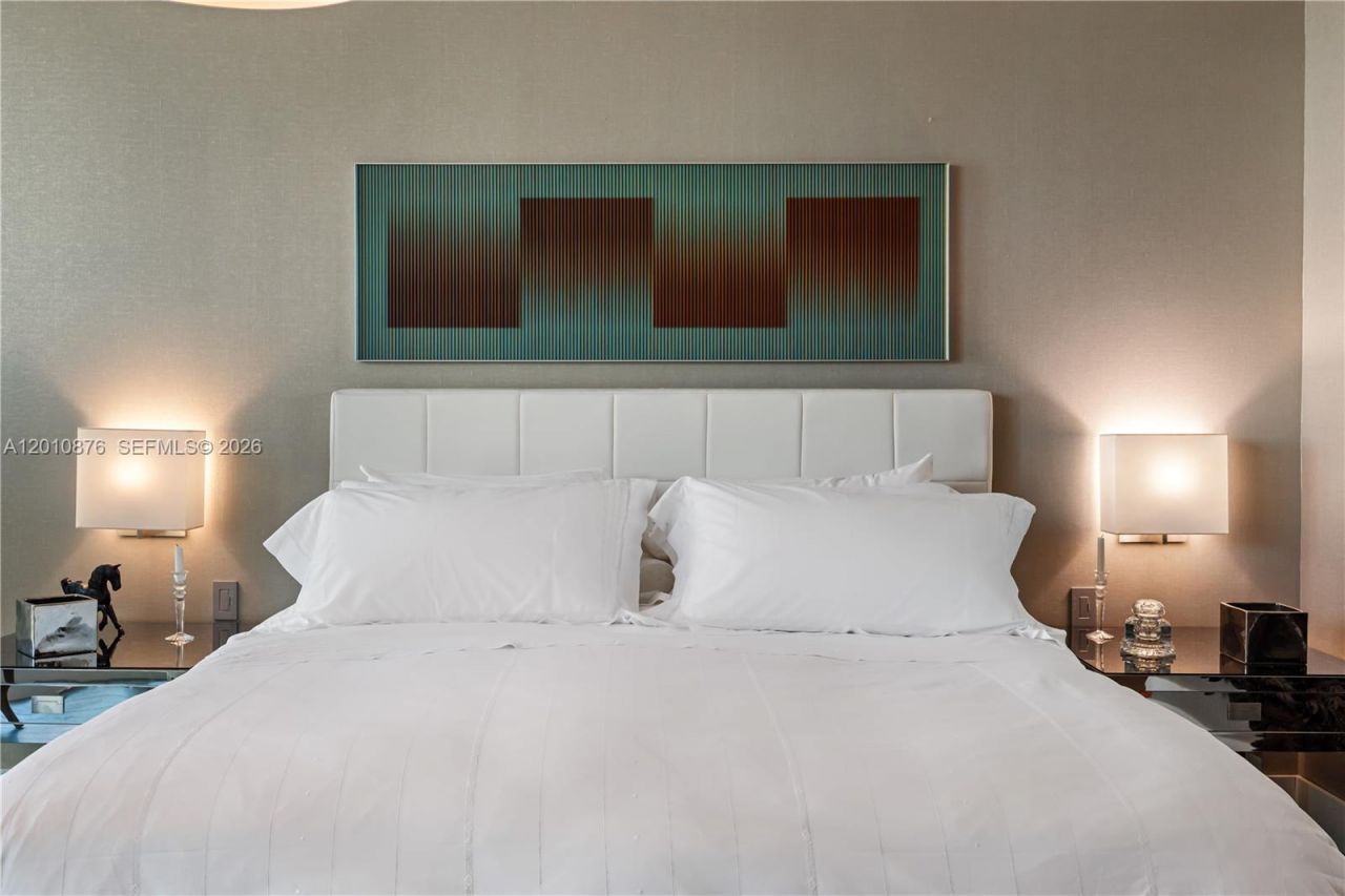 16051 Collins Ave, Unit 403, Sunny Isles Beach, FL 33160 Photo