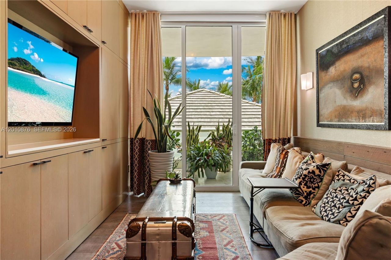 16051 Collins Ave, Unit 403, Sunny Isles Beach, FL 33160 Photo